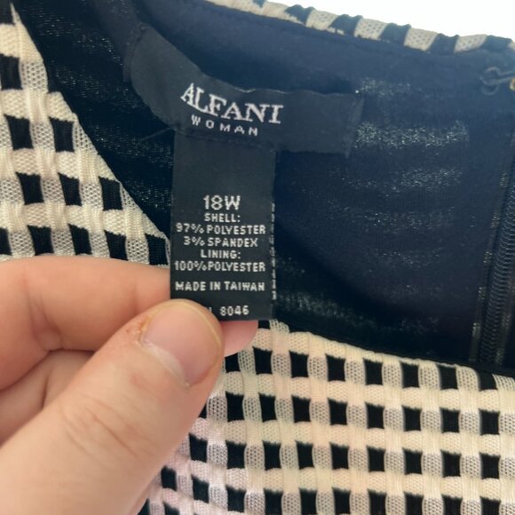 Black and White Checkered Plus Size Dress - Picture 4 of 4